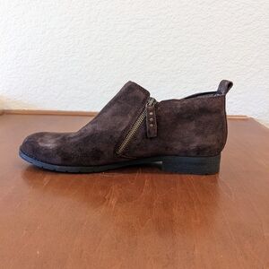 Bjorndal Brown Ankle Booties
